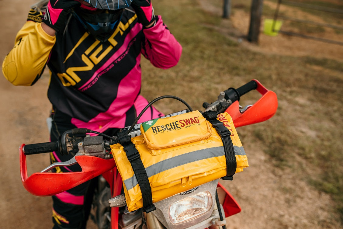 The first aid kit for motorcyclists: Adventurer Rescue Swag Motorcycle Bundle